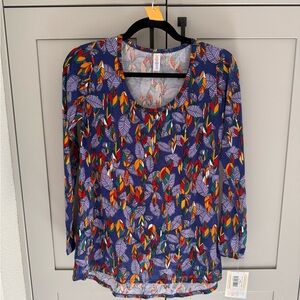 LuLaRoe Lynnae (Multicolor Leaf Print Long Sleeve Top)